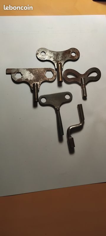 HORLOGER PENDULE HORLOGE Manivelle Clés De Remontage N°7 EUR 14,00