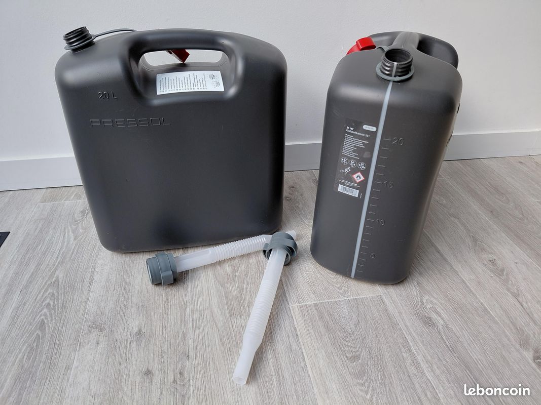Jerrican plastique 20L (image 1)