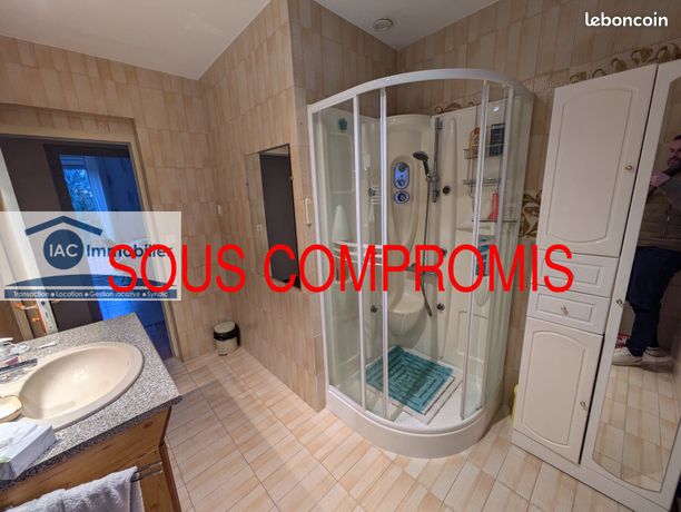 https://img.leboncoin.fr/api/v1/lbcpb1/images/9a/9d/8c/9a9d8c58ebf952be5da8cb8b2a34101110079f2f.jpg?rule=ad-image