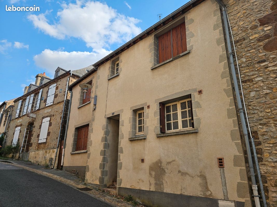 Maison 5 pièces 135 m² · à Fresnay-sur-Sarthe · 135 m² · 158 000 €