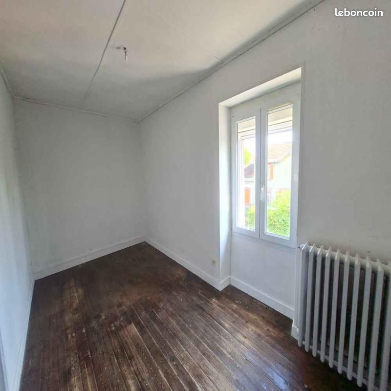 Maison 4 pièces 67 m² · à Montceau-les-Mines · 67 m² · 72 000 €