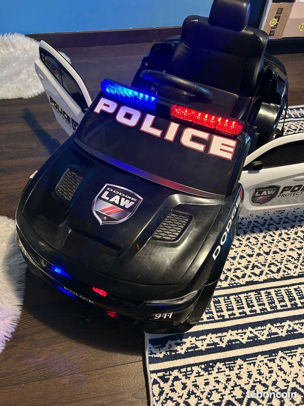 Voiture de police (image 1)