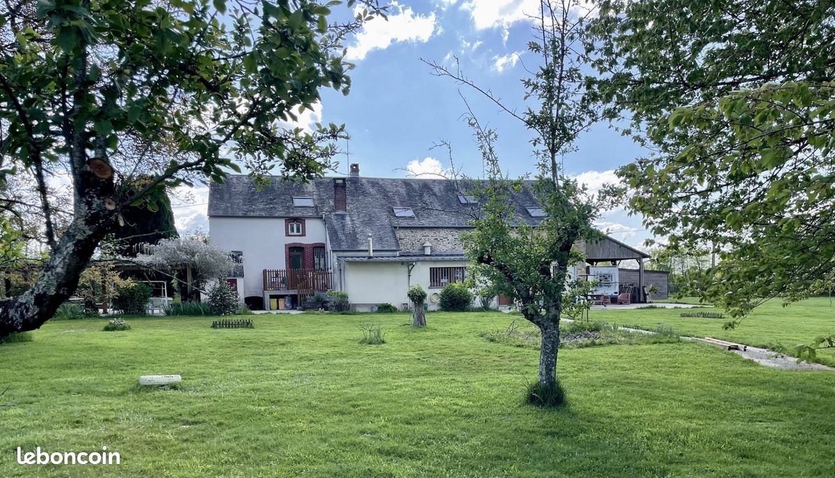 Maison 12 pièces 355 m² · à Saint-Sébastien · 355 m² · 295 000 €