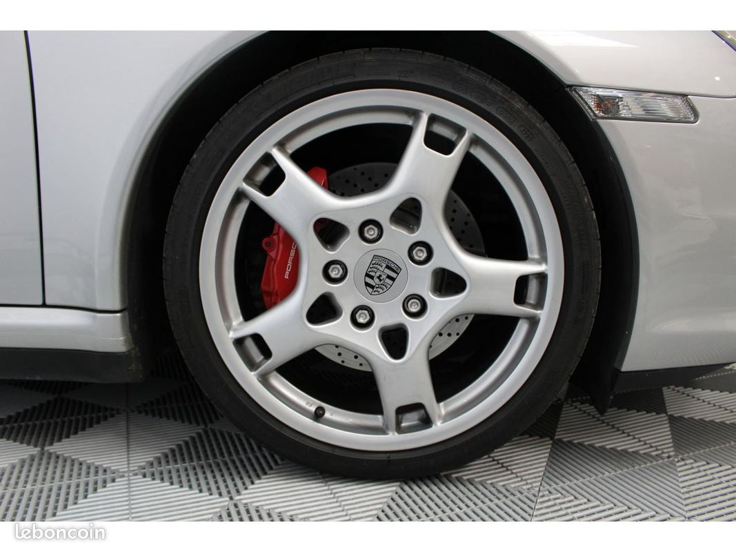 PORSCHE 911 Carrera 4S 3.8i -TYPE 997 BVA Tiptronic - suivi complet (image 28)