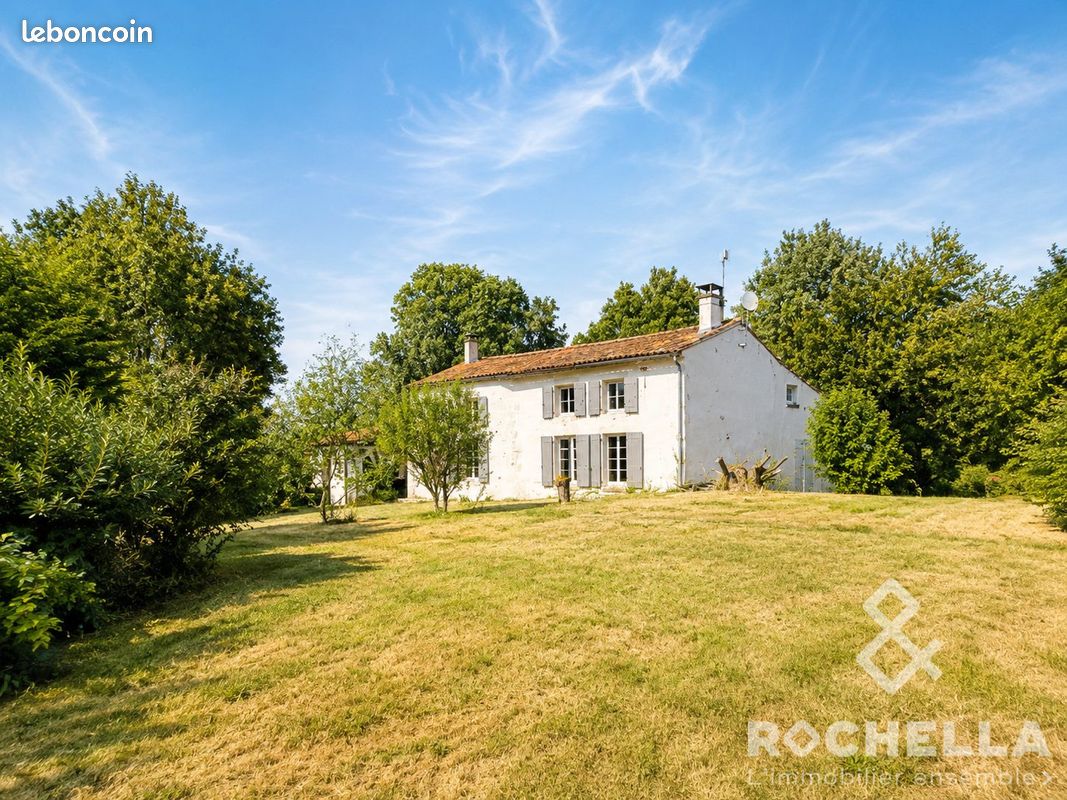 Maison 6 pièces 180 m² · à Rives-de-Boutonne · 180 m² · 240 000 €