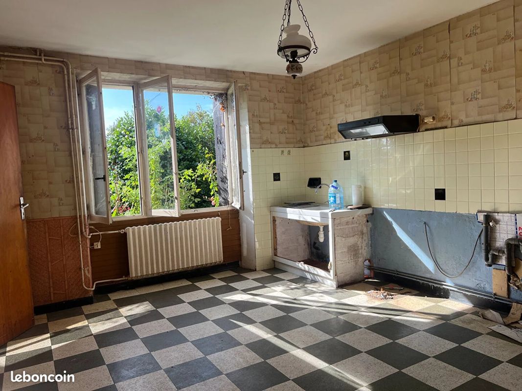 Maison 4 pièces 95 m² · à Châteauneuf-du-Faou · 95 m² · 44 900 €