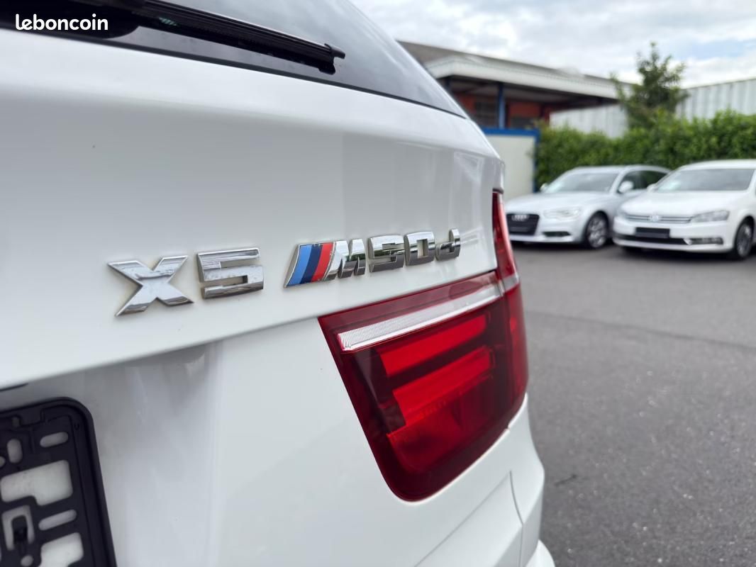 Bmw x5 m50d *leder*xenon*hud*navi* 381 ch 4x4 bva - hayon électrique pack sport volant en cuir (image 18)