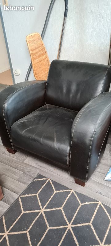 Fauteuil club cuir noir (image 2)
