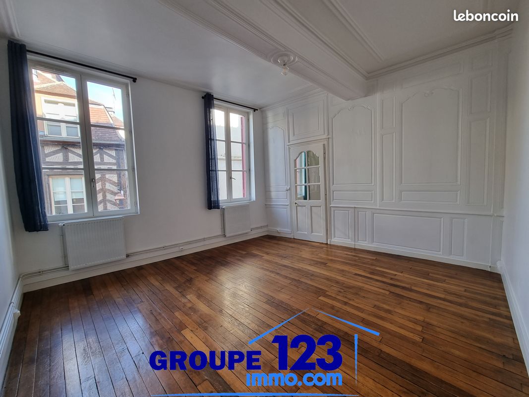 Appartement 3 pièces 65 m² · à Auxerre · 65 m² · 649 €/mois