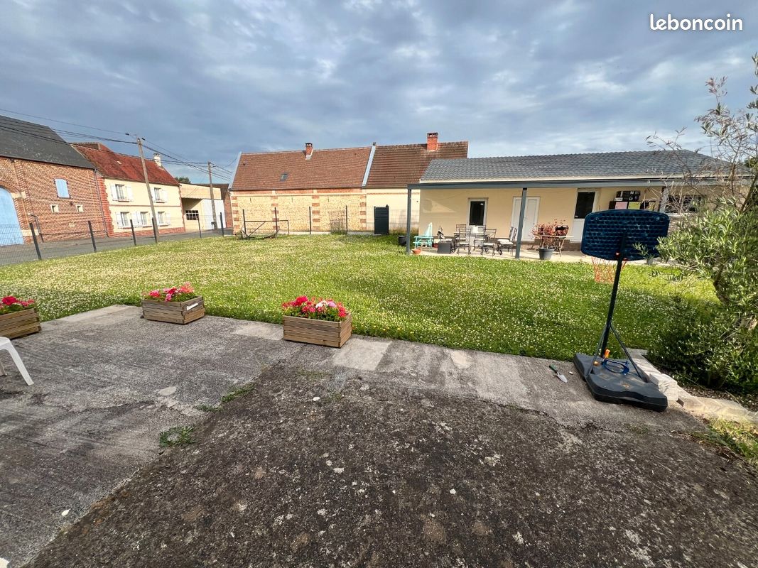Maison 3 pièces 95 m² · à Bresles · 95 m² · 930 €/mois