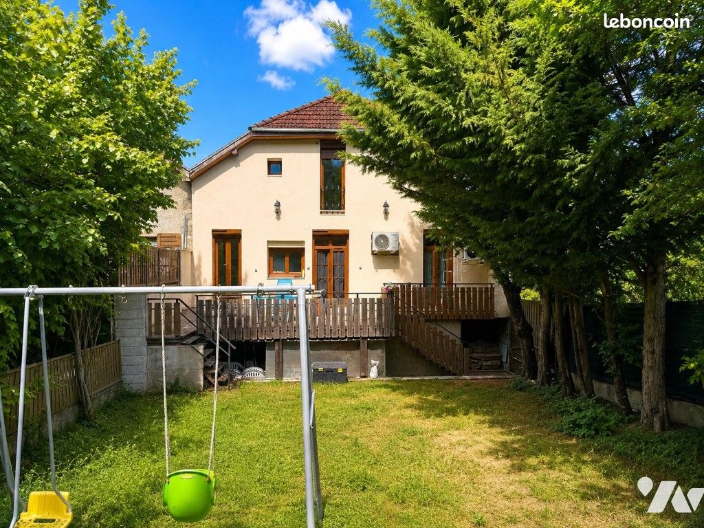 Maison 10 pièces 177 m² · à Aix-les-Bains · 177 m² · 549 000 €