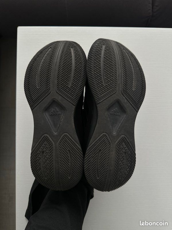 Basket chaussures de sport Adidas noir (image 6)