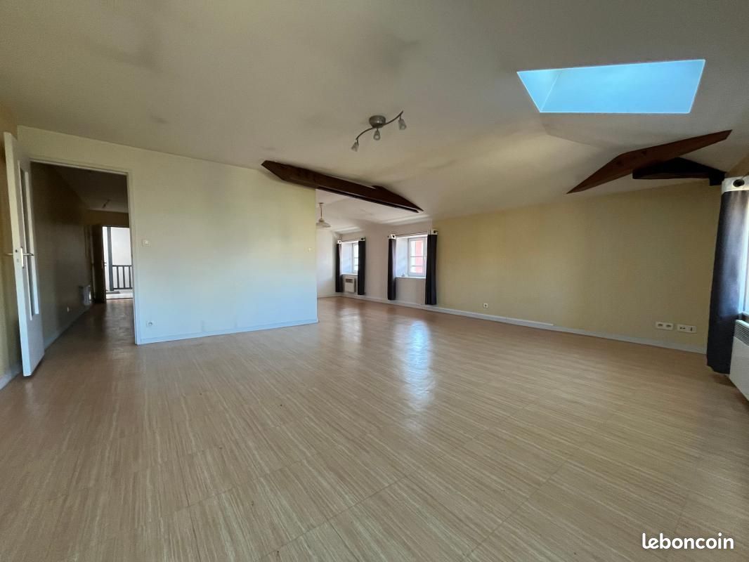 Appartement 2 pièces 65 m² · à Mâcon · 65 m² · 561 €/mois
