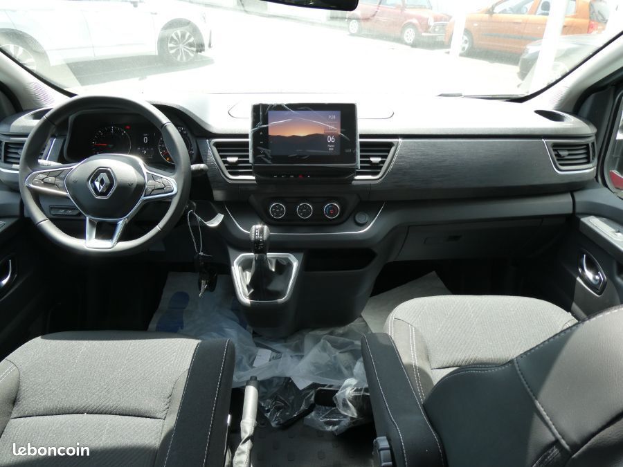 Renault Trafic VAN ANTILOPE Aménagé NV FLEX 5 CONFORT 2.0 DCi 150 EAG9 L1 5PL Attel+Pte Vélo Disp... (image 16)