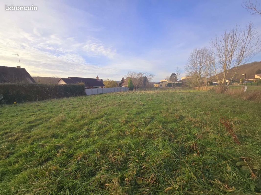 Terrain 600 m² · à Pont-Authou · 600 m² · 51 940 €
