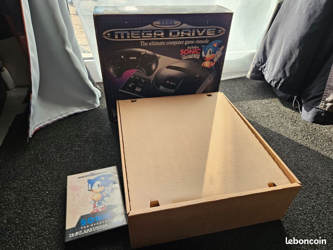 Boîte console Sega Mega Drive 1 Sonic (1 manette
