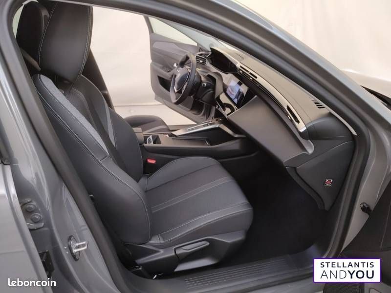 Peugeot 308 Hybrid 145 e-DCS6 Allure (image 35)