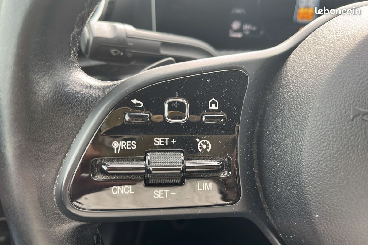 MERCEDES Classe A 180 d 7G-DCT Style Line (image 18)