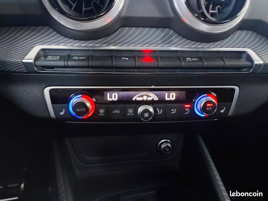 AUDI Q2 35 TFSI 150 S tronic 7 S line Plus (image 17)