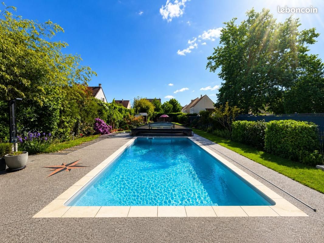 Maison 7 pièces 191 m² · à Villeneuve-Saint-Denis · 191 m² · 695 000 €