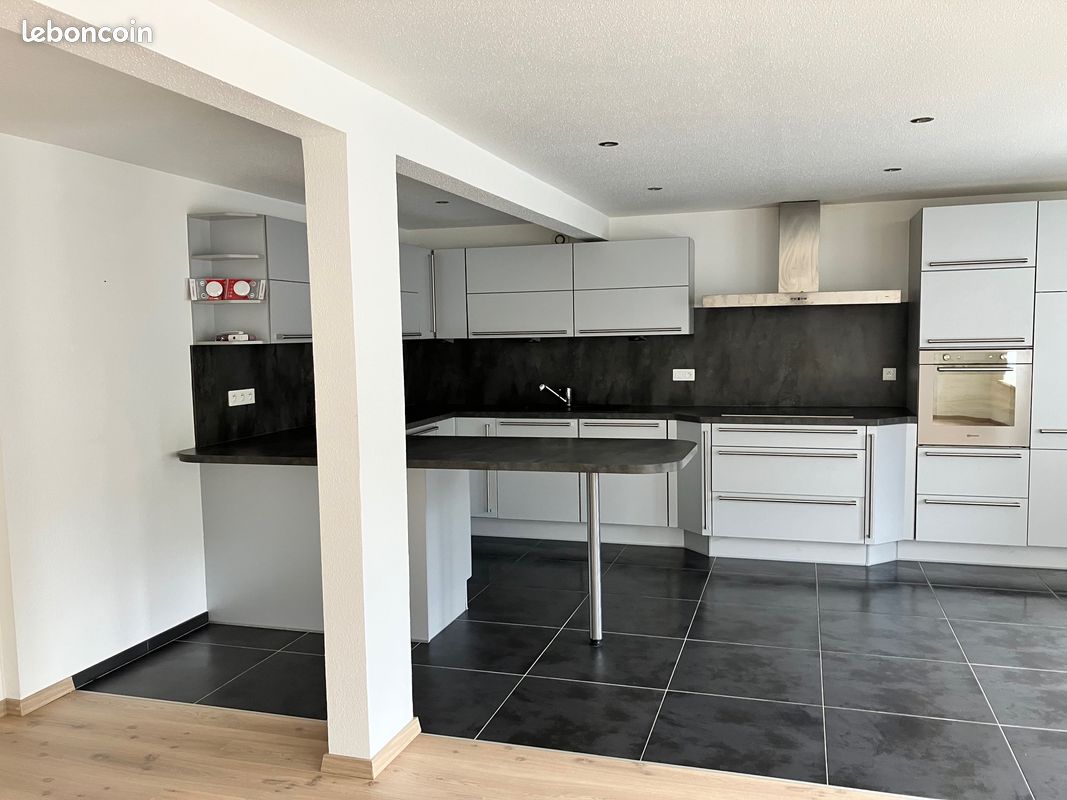 Appartement 4 pièces 115 m² · à Lutzelbourg · 115 m² · 795 €
