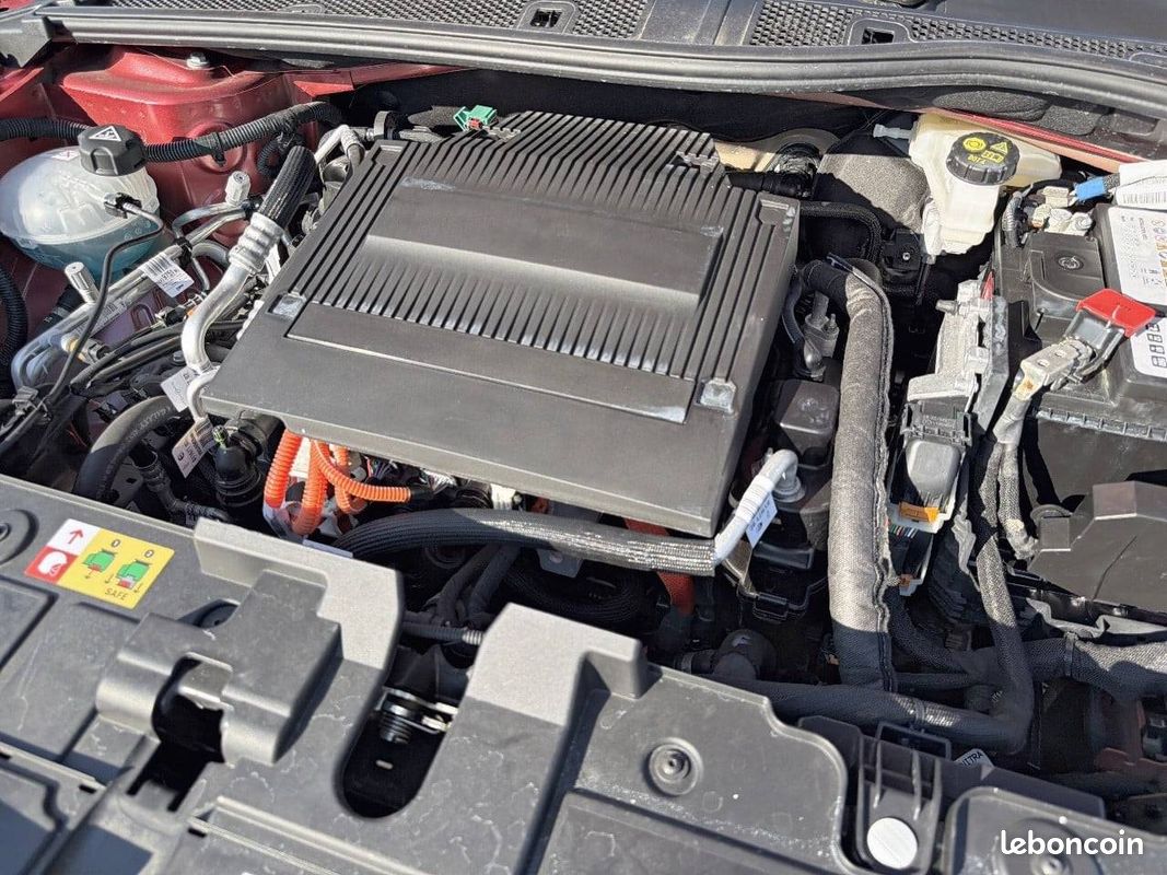 CITROEN e-C4 136 ch Automatique Shine (image 10)