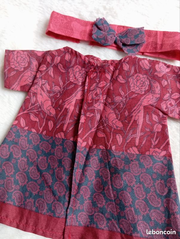 L14- vêtements habits poupée de 36 cm présentée sur la poupée