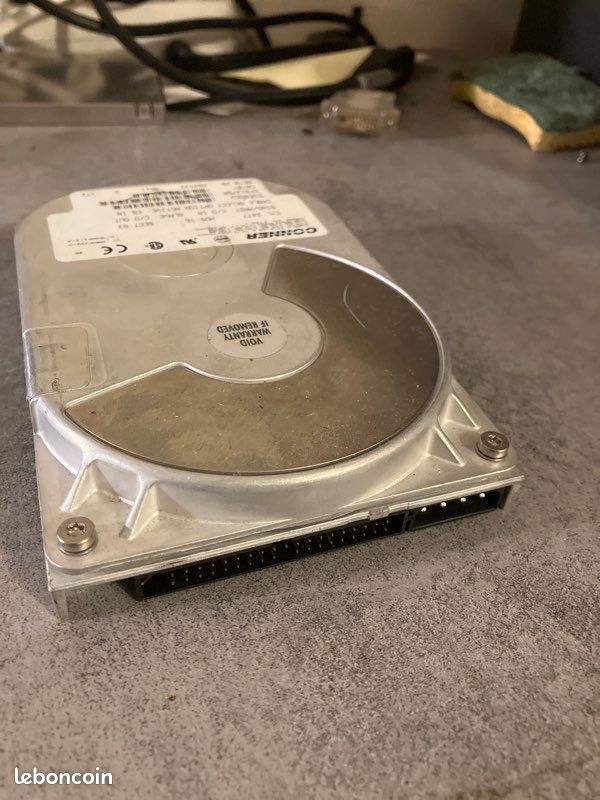 Disque dur IDE CONNER 2GB (image 2)