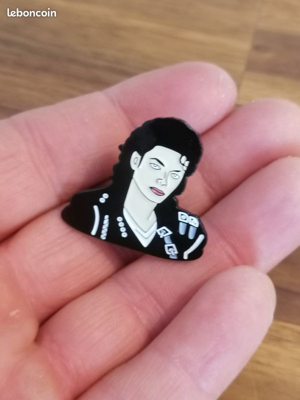 Pin's Michael Jackson (image 3)