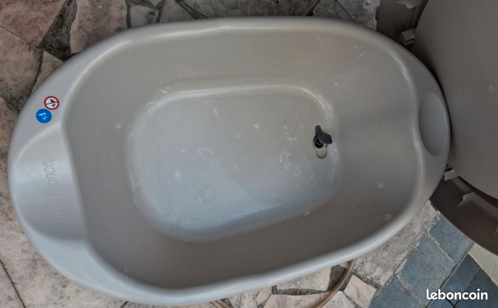 Baignoire bébé et plan à langer Aubert (image 1)