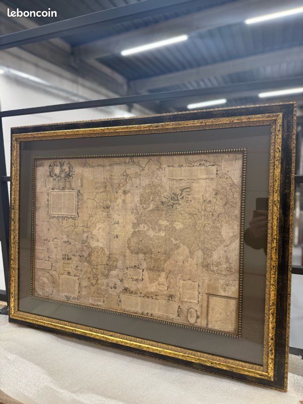 Tableau carte du monde ancienne grand format cadre doré élégant (image 1)