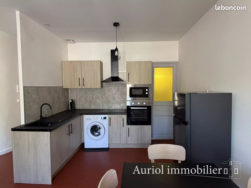 Appartement 2 pièces 40 m² · à Auriol · 40 m² · 740 €