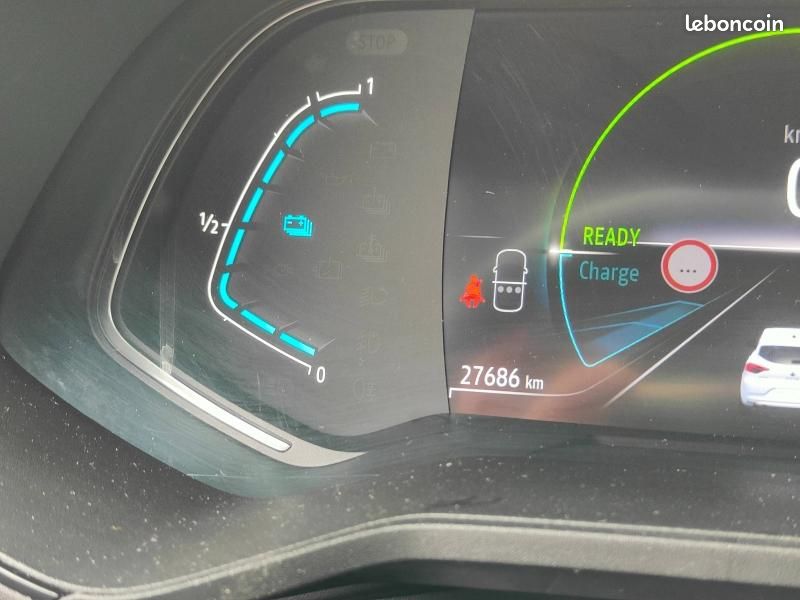 Renault Clio 1.6 E-Tech hybride 145ch Equilibre (image 21)