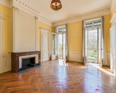 Appartement 1 150 000 € - 243 m²