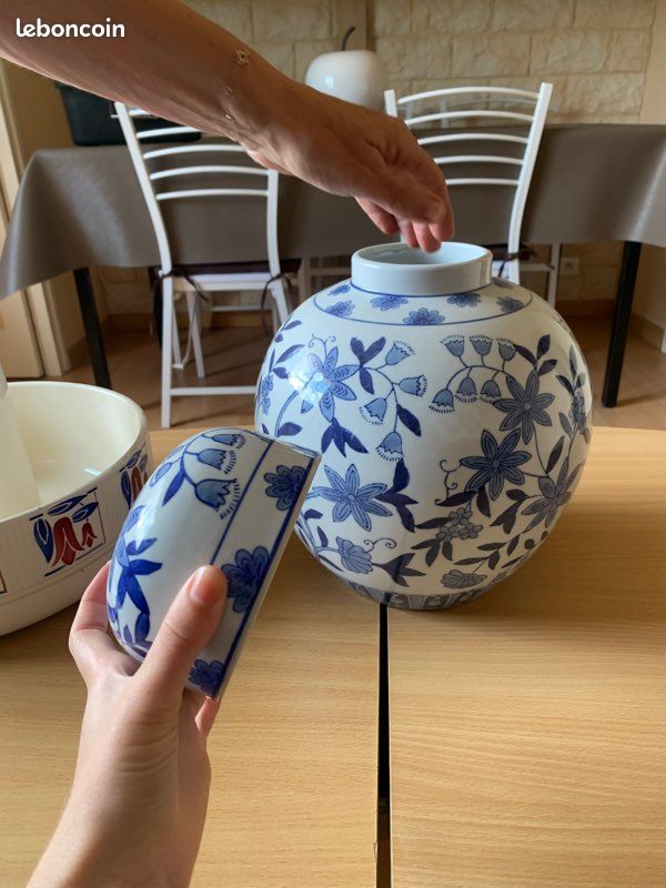 Pot en faïence (image 2)