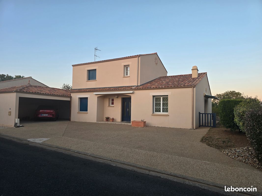 Maison 5 pièces 143 m² · à Puyravault · 143 m² · 300 000 €