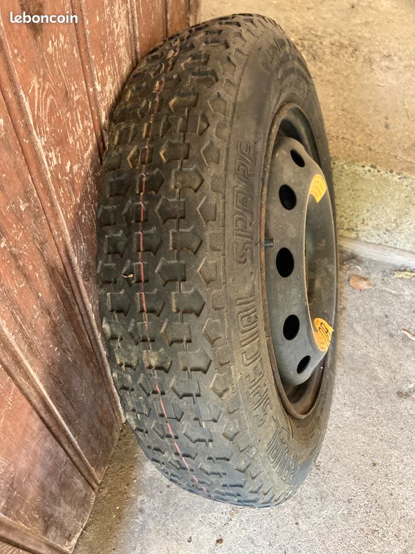 Roue pneu galette 135/80 R 14 (image 2)