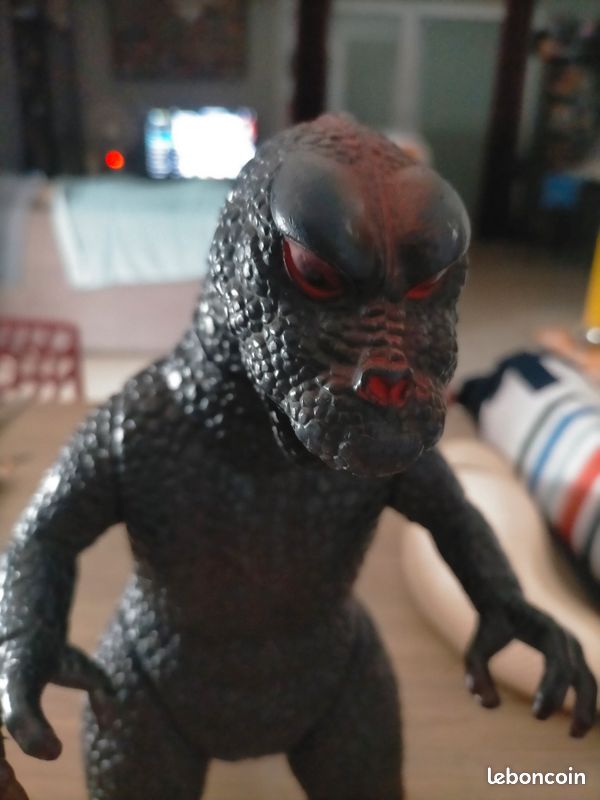 Grande figurine godzilla (image 2)