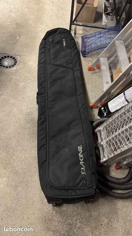 Valise à Ski Dakine - Très grande capacité – Avec roulettes (image 1)