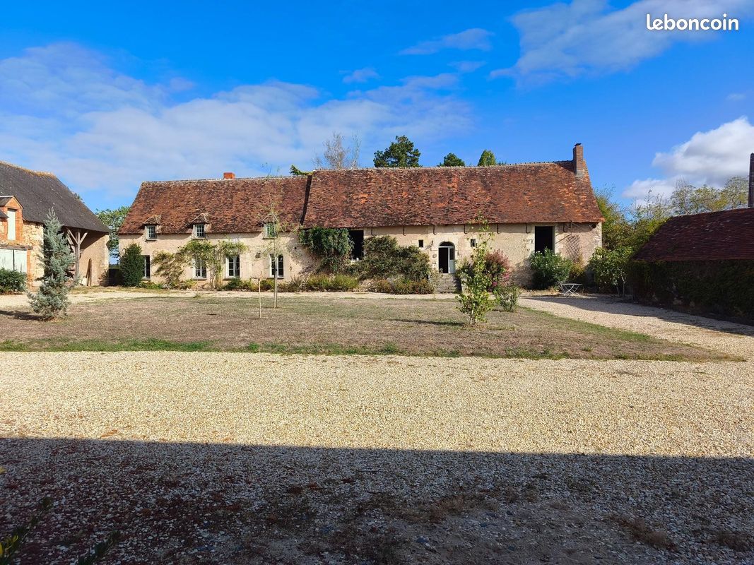 Maison 11 pièces 231 m² · à Paulnay · 231 m² · 349 000 €