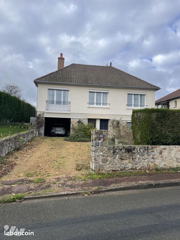 Maison 7 pièces 138 m² · à Sablé-sur-Sarthe · 138 m² · 174 900 €