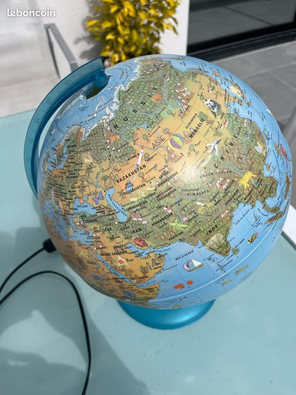 Globe lumineux (image 1)