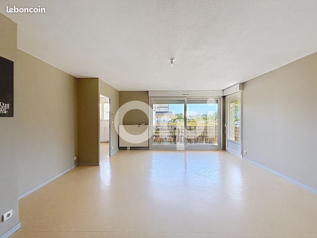 Appartement 2 pièces 72 m² · à Brive-la-Gaillarde · 72 m² · 600 €