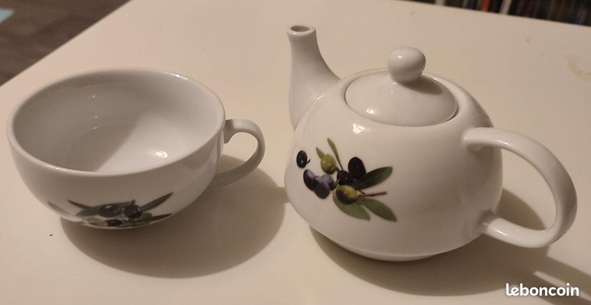 Tasse et théière (image 1)