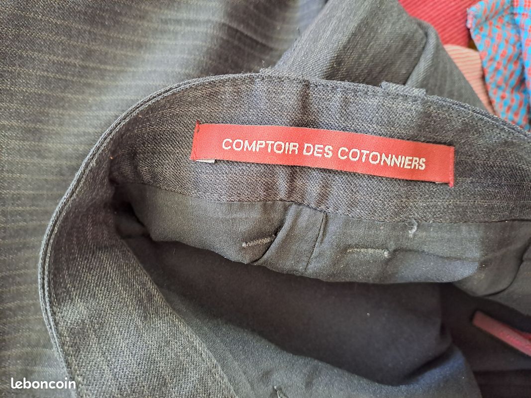 Pantalon gris foncé à rayures (image 3)