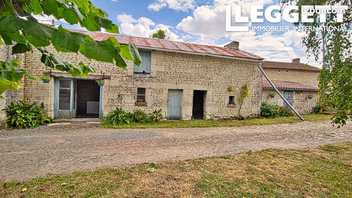 Maison 4 pièces 140 m² - Monts-sur-Guesnes 86420 (image principale 3)