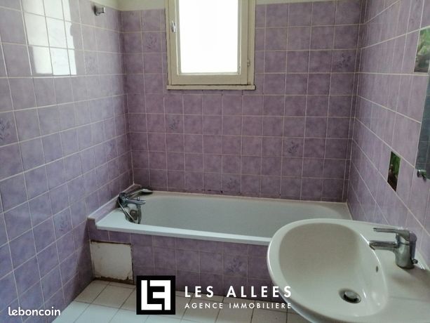 https://img.leboncoin.fr/api/v1/lbcpb1/images/9a/c0/f3/9ac0f35b2d136c269ddf04c0334cc5c0de6cb2e6.jpg?rule=ad-image