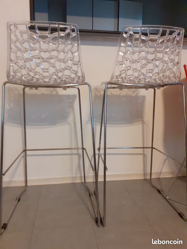 2 chaises de Bar transparentes (image 2)