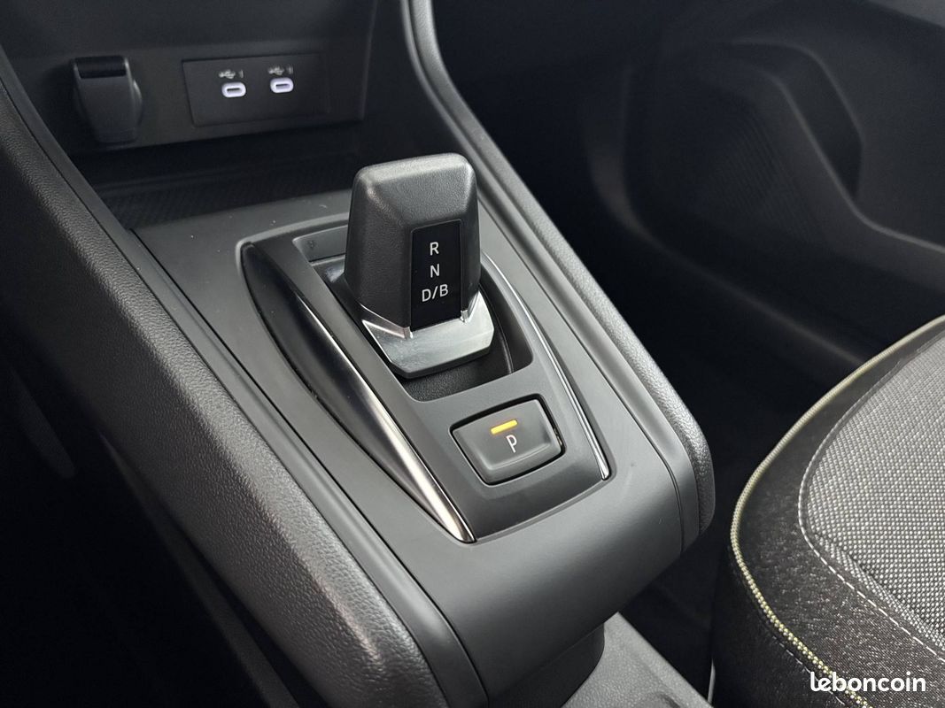 RENAULT Captur E-Tech full hybrid 160 ch Techno (image 13)