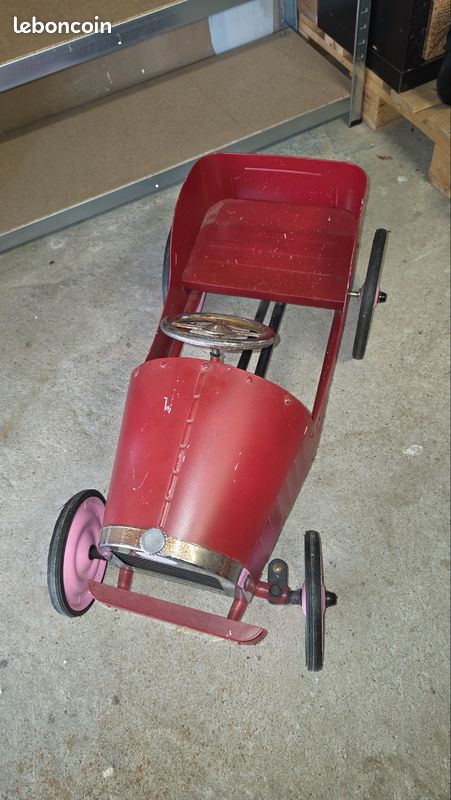 Voiture à pédale vintage (image 1)